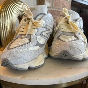 New Balance 9060 5.5